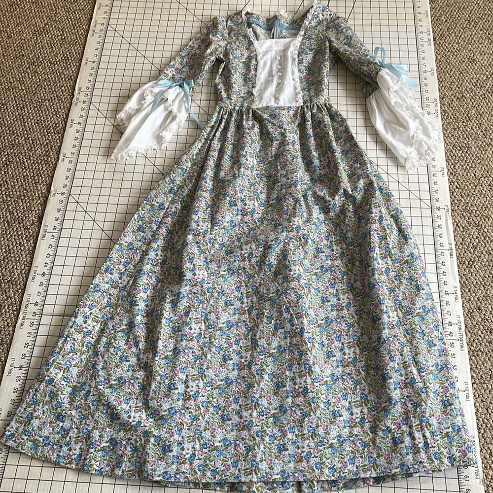 Vintage/handmade ca1976 dress w overskirt to celebrate bicentennial, blue calico - Picture 5 of 13